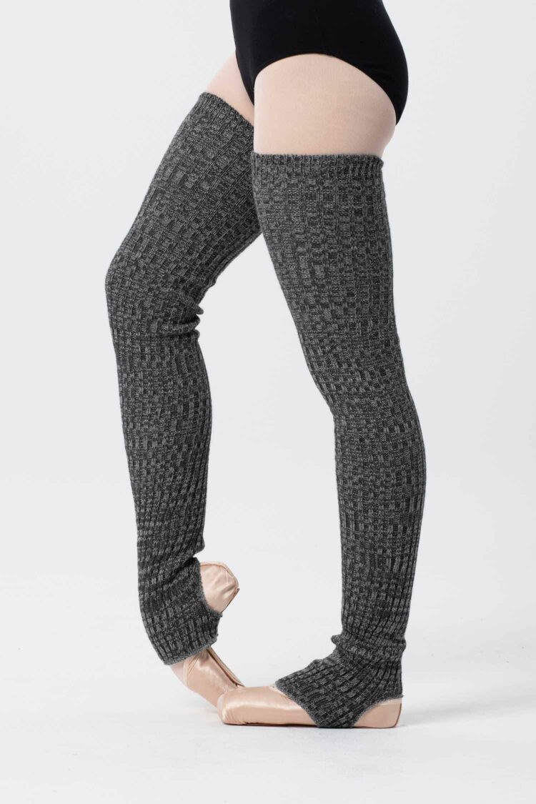 https://www.fairycreations.gr/wp-content/uploads/2020/09/classic-knit-stirrup-legwarmers-two-colors-750x1125.jpg